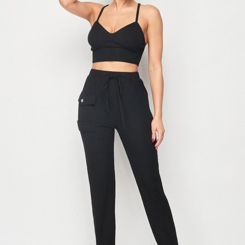 Ribbed Cropped Cami And Joggers Set